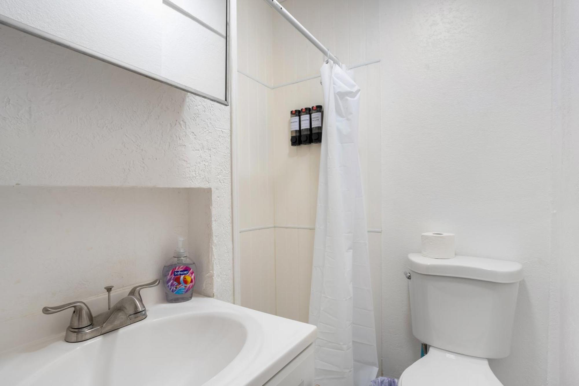 Hollywood Peaceful Hostel Bagian luar foto